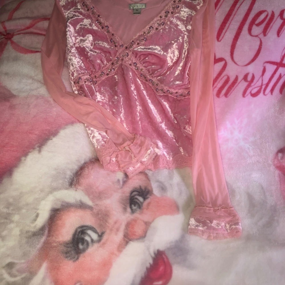 Like New Beautiful V neck pink girly velvet beaded top for sale - Picture 2 of 5